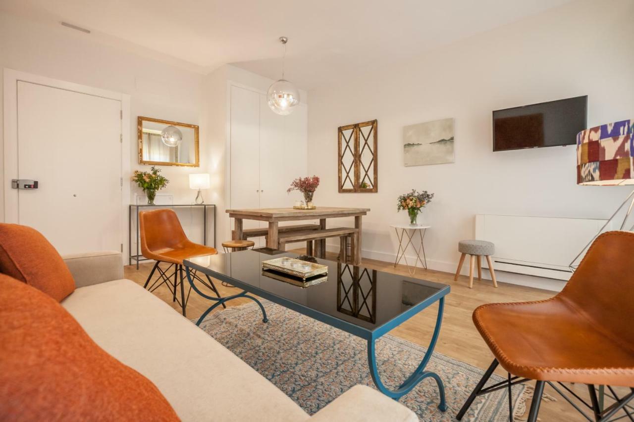 Apartamentos Rg Suites Jardines De Murillo Sevilla Bagian luar foto