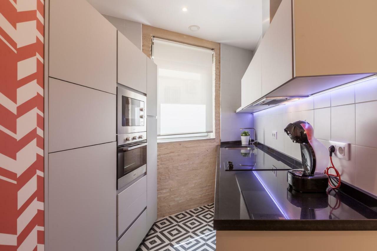 Apartamentos Rg Suites Jardines De Murillo Sevilla Bagian luar foto