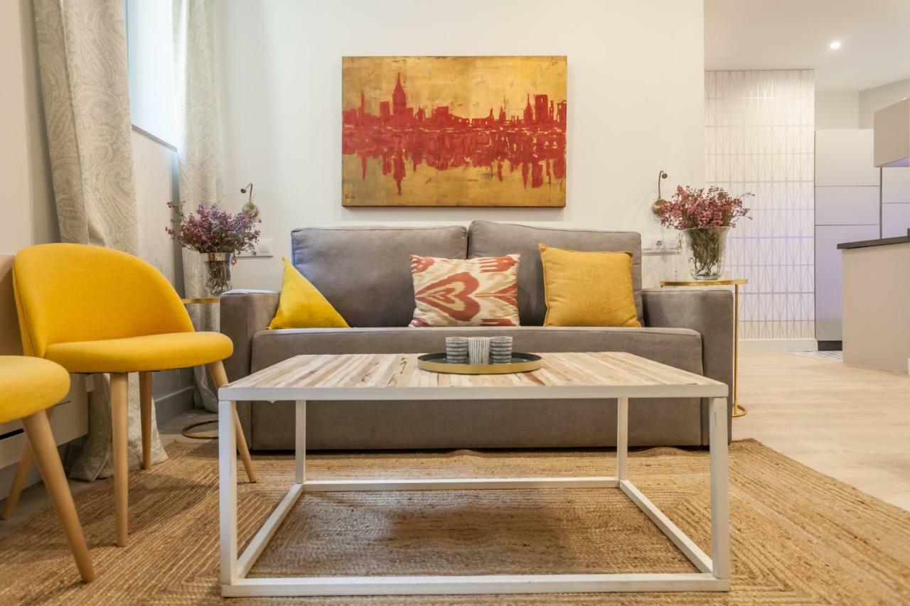 Apartamentos Rg Suites Jardines De Murillo Sevilla Bagian luar foto