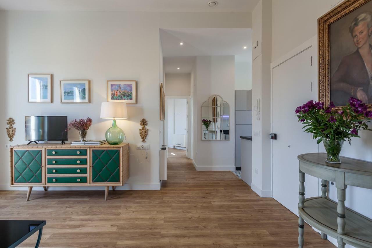 Apartamentos Rg Suites Jardines De Murillo Sevilla Bagian luar foto